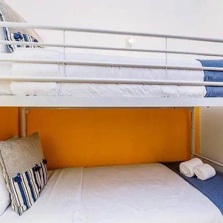 Caparica Luz Ii Lovely Apt Near Beach * Costa da Caparica