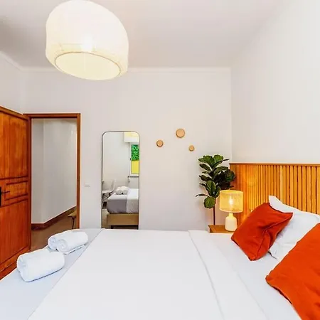 Caparica Luz Ii Lovely Apt Near Beach * Costa da Caparica